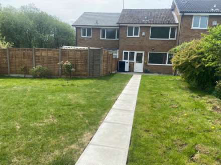 Harewood Drive, Oldham, Image 2