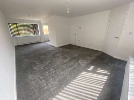Harewood Drive, Oldham, Image 6
