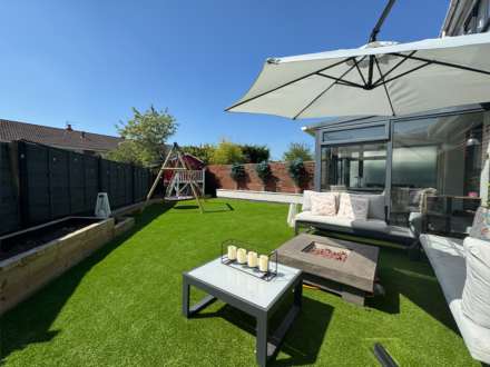 Malvern Close, Royton, Image 15