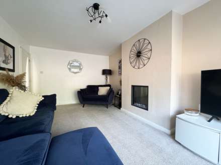 Malvern Close, Royton, Image 3