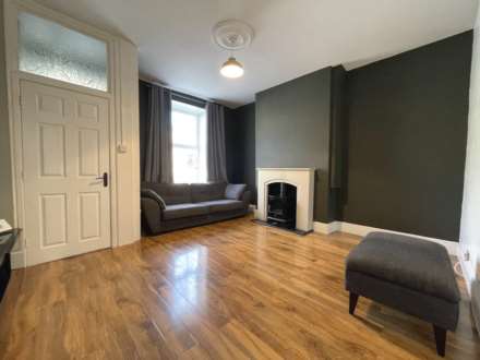 Milnrow Road, Shaw, Image 1