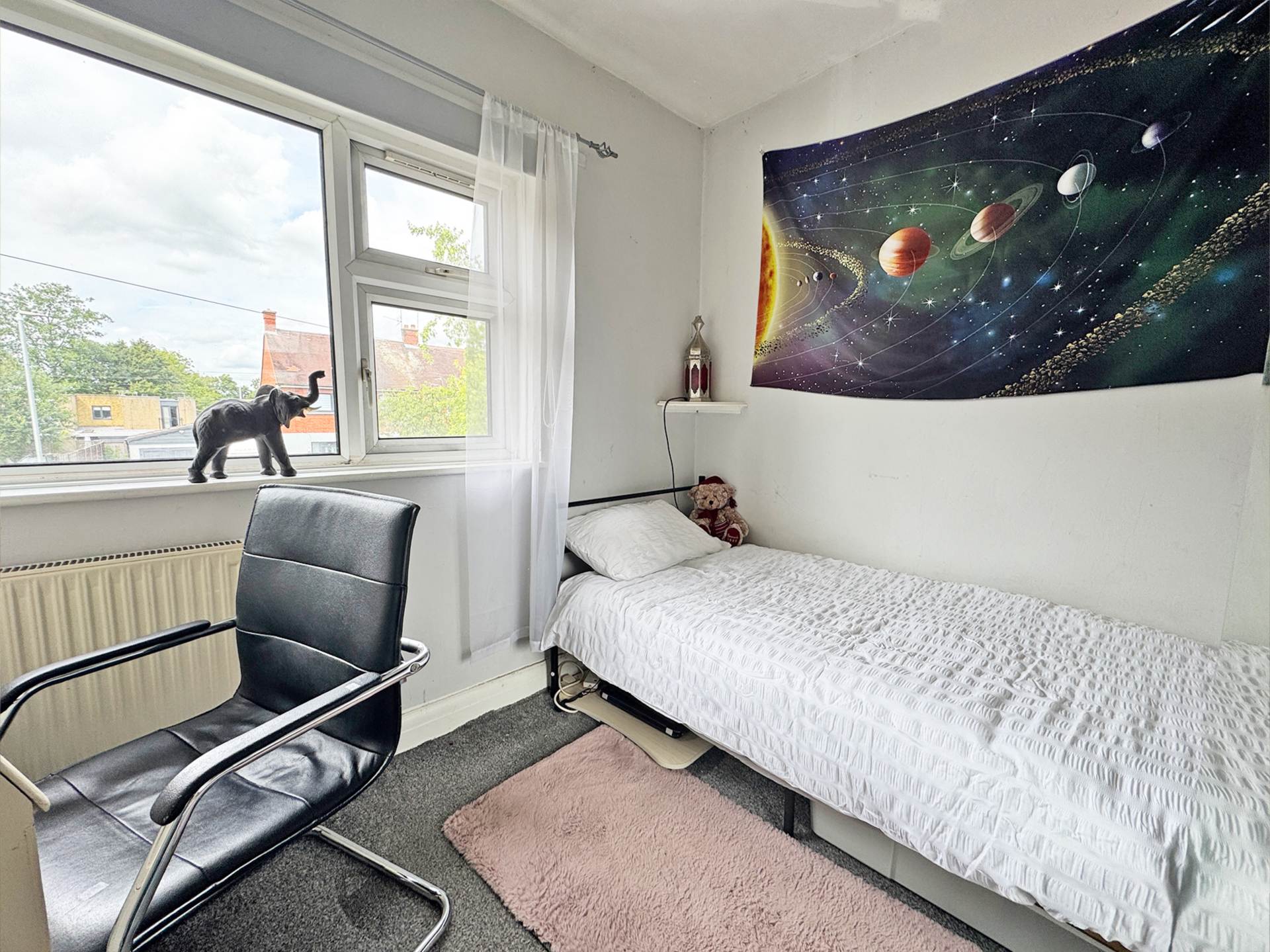 Three Acre Avenue, Oldham, Image 15