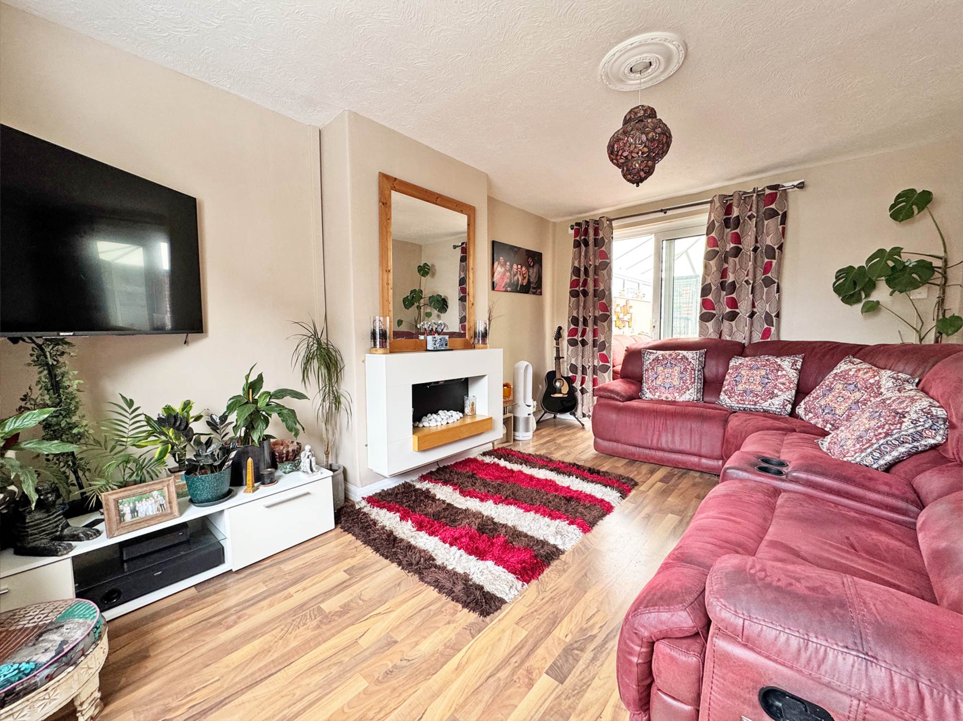 Three Acre Avenue, Oldham, Image 5