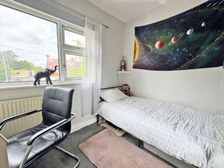 Three Acre Avenue, Oldham, Image 15