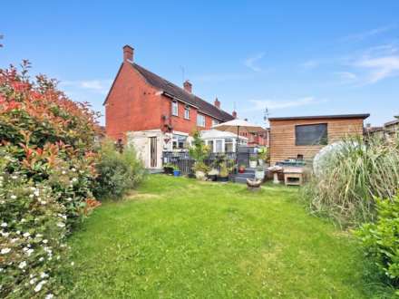 Three Acre Avenue, Oldham, Image 3