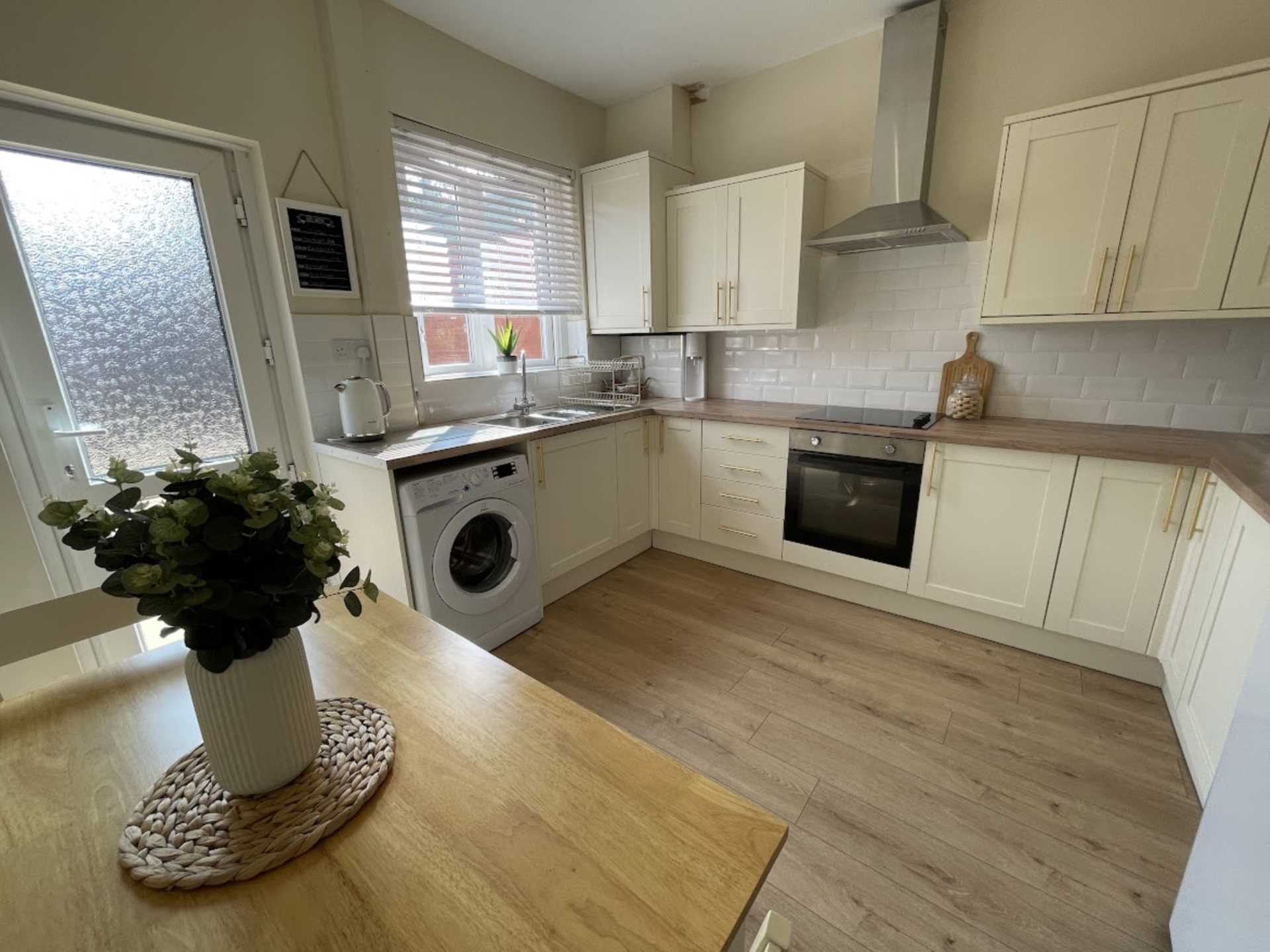 Middleton Road, Oldham, Image 3