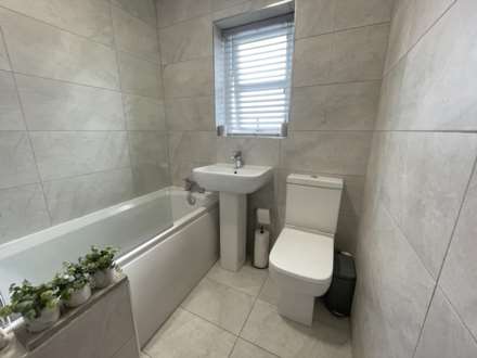 Middleton Road, Oldham, Image 9