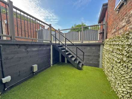 Rochdale Road, Royton, Image 22