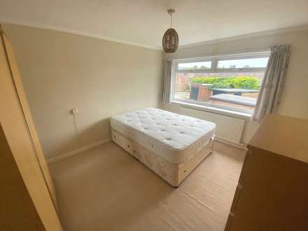 Mendip Close, Royton, Image 10