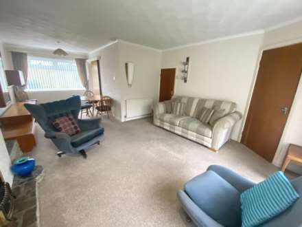 Mendip Close, Royton, Image 4