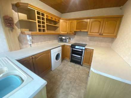 Mendip Close, Royton, Image 6