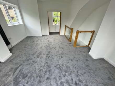 Grains Road, Delph, Image 2