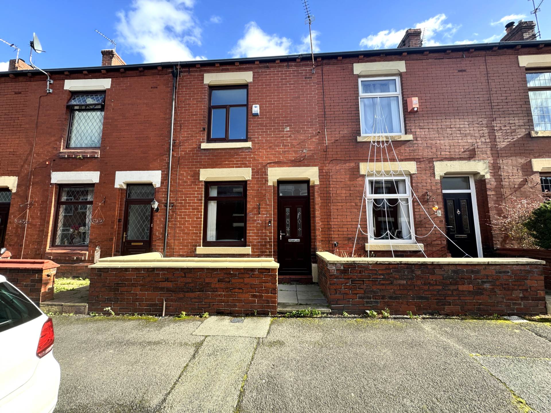 Mellalieu Street, Royton, Image 1