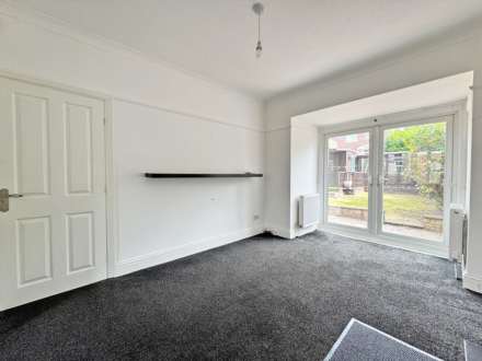 Chadderton Park Road, Oldham, Image 4