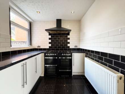 Chadderton Park Road, Oldham, Image 8