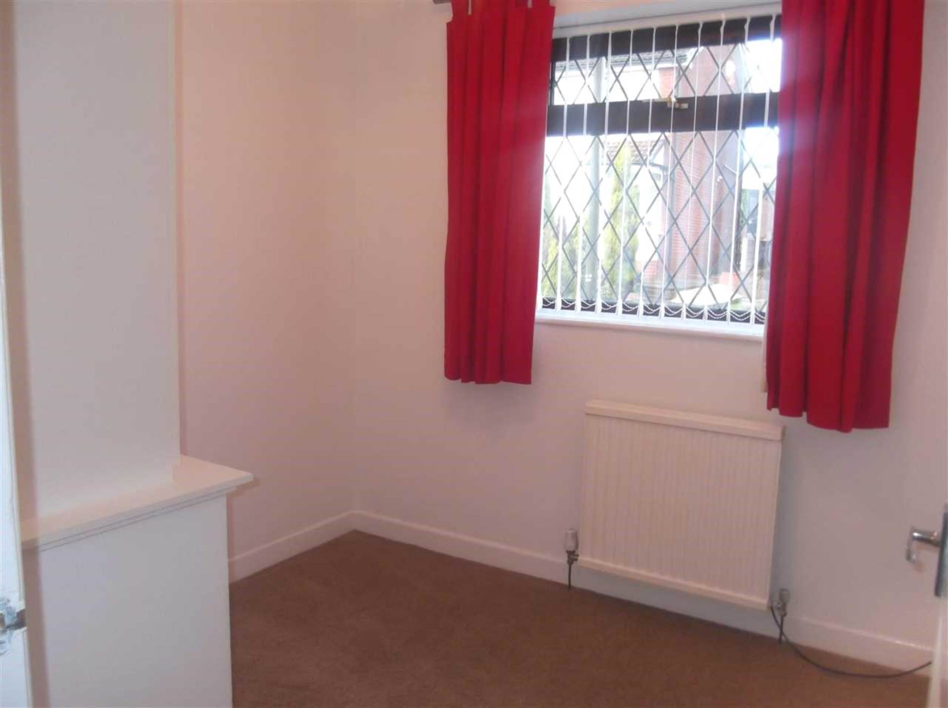 Newtondale Avenue, Royton, Image 9