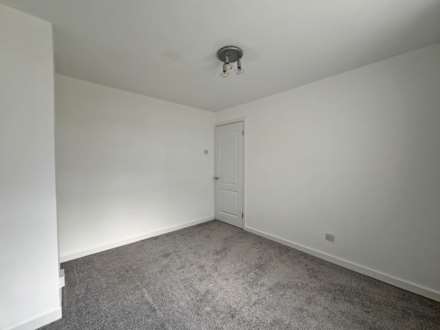 Newtondale Avenue, Royton, Image 15