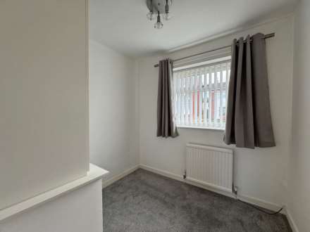 Newtondale Avenue, Royton, Image 16