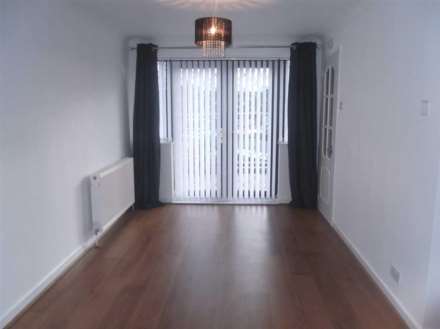 Newtondale Avenue, Royton, Image 4