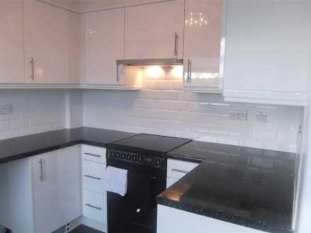 Newtondale Avenue, Royton, Image 5
