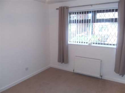 Newtondale Avenue, Royton, Image 8