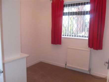 Newtondale Avenue, Royton, Image 9
