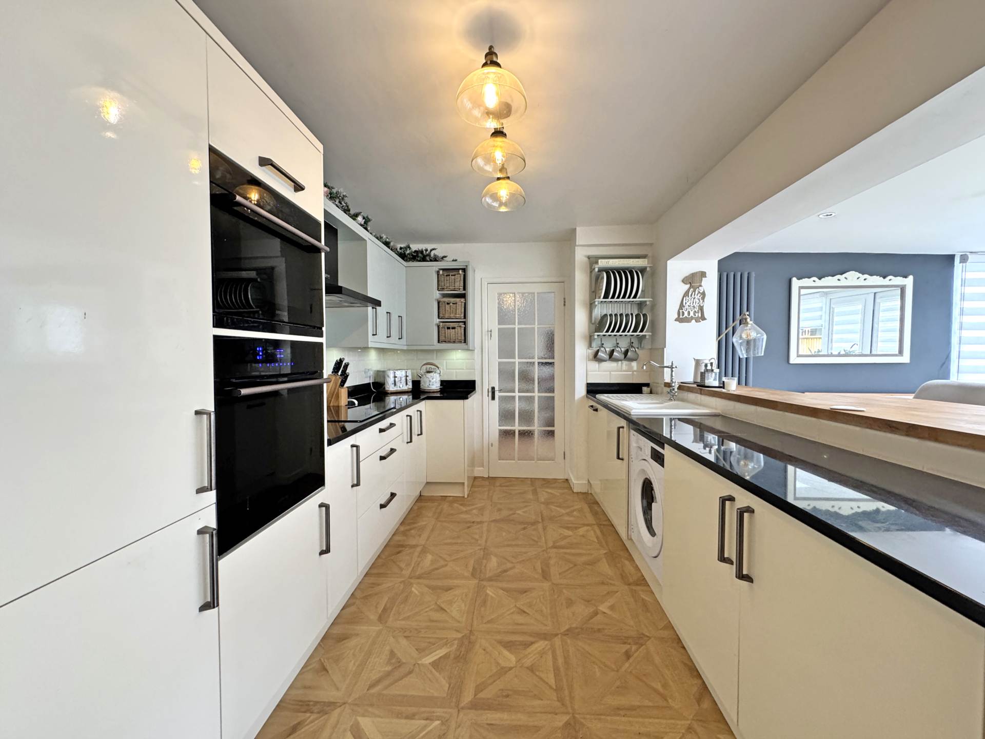 Kensington Avenue, Chadderton, Image 4