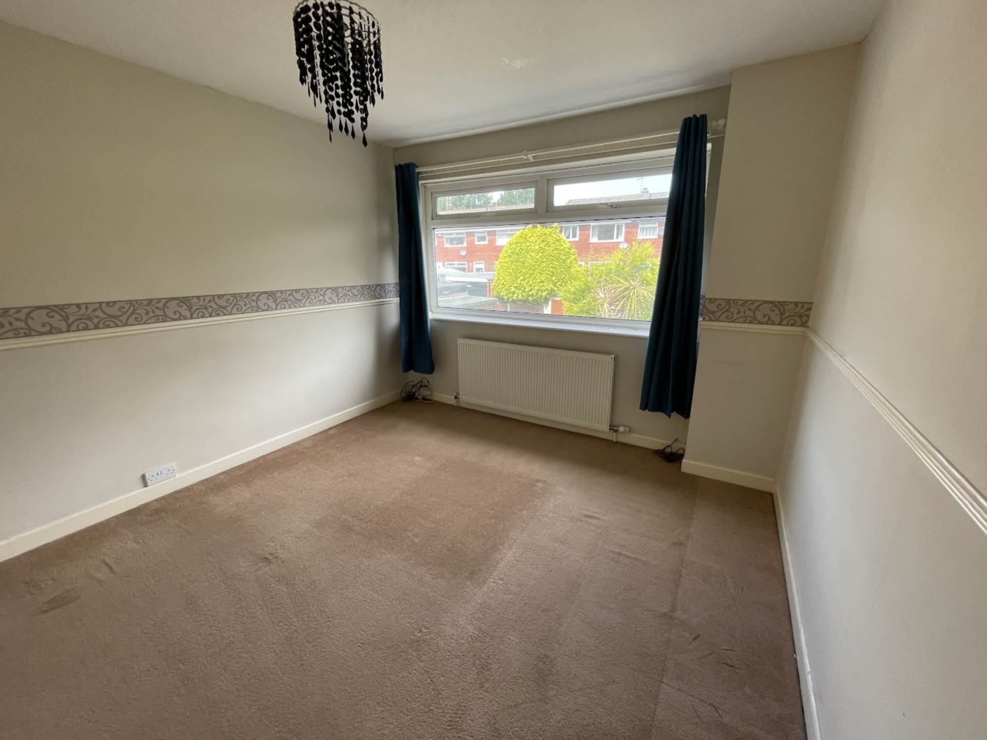 Kensington Avenue, Royton, Image 3