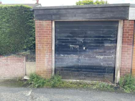 Kensington Avenue, Royton, Image 11