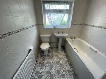 Kensington Avenue, Royton, Image 7