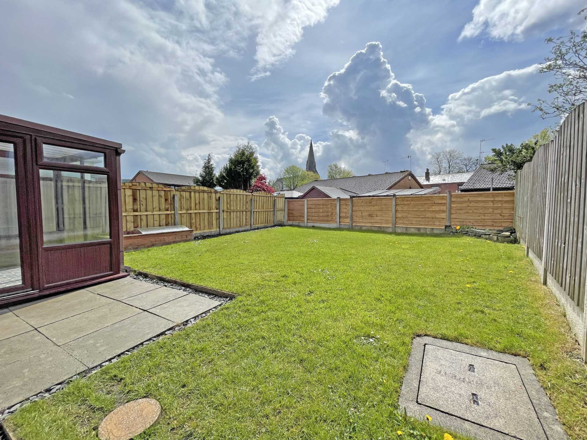 Chelsea Close, Shaw, Image 20