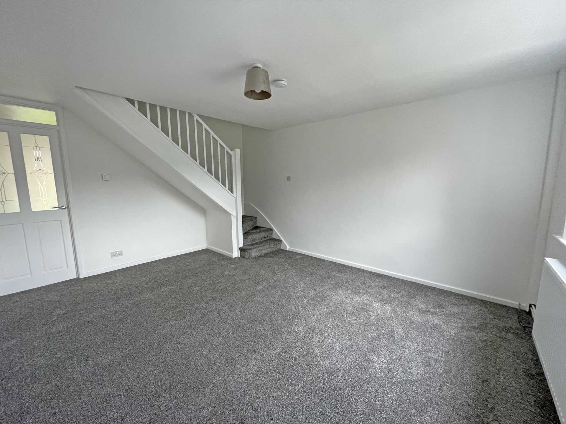 Chelsea Close, Shaw, Image 3