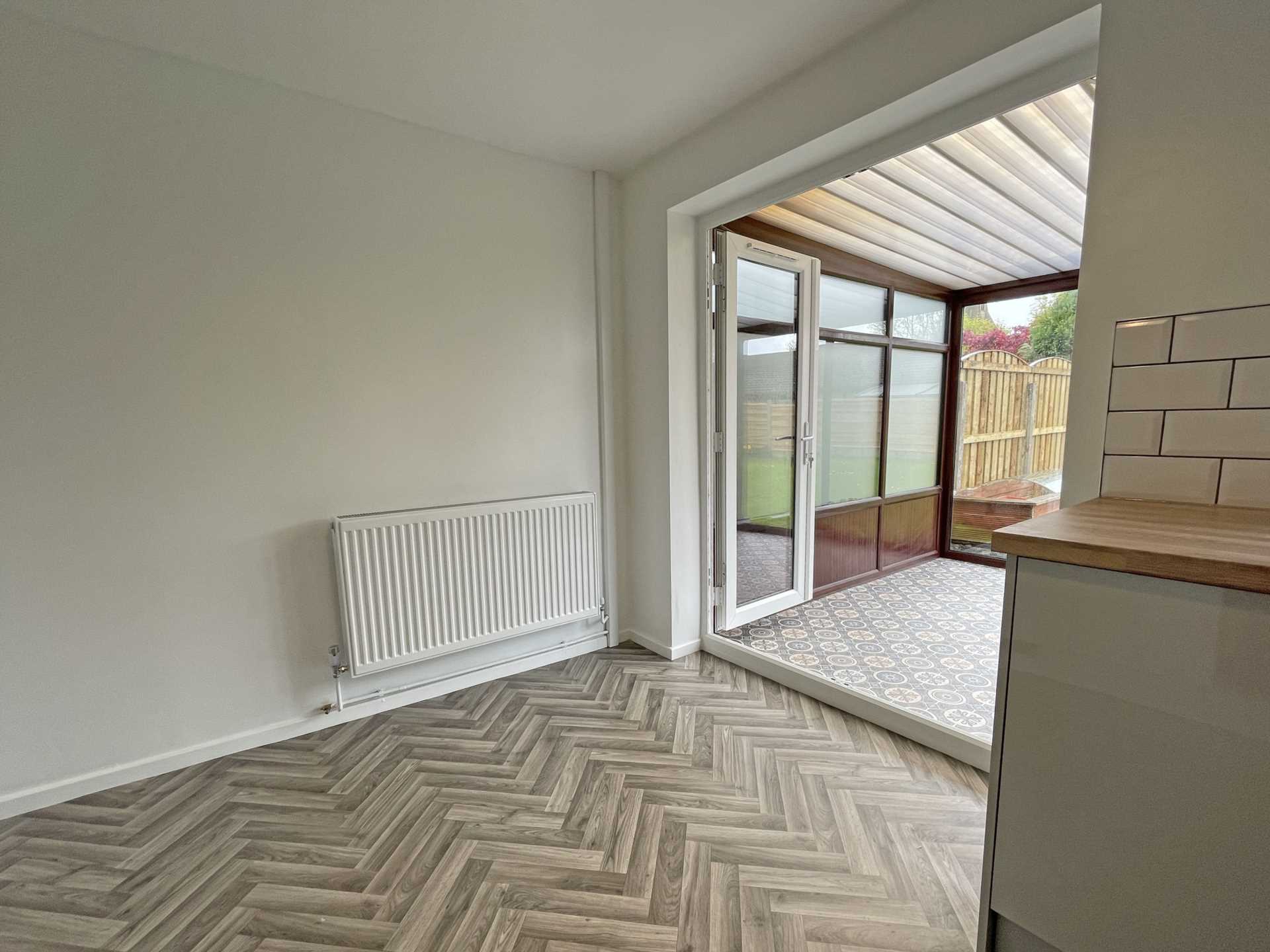 Chelsea Close, Shaw, Image 7