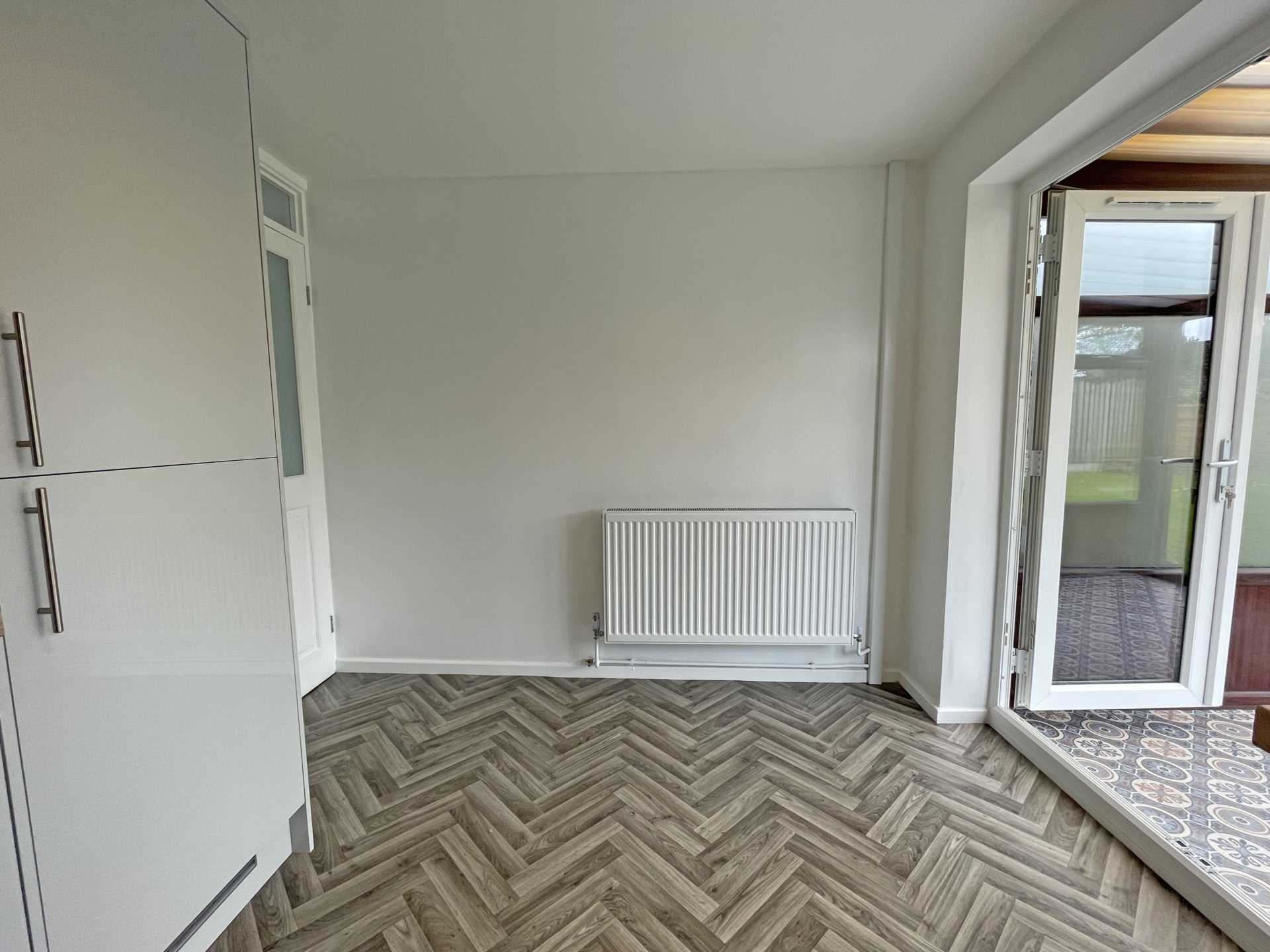Chelsea Close, Shaw, Image 8