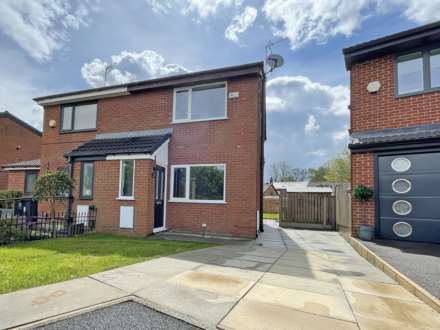 Chelsea Close, Shaw, Image 1