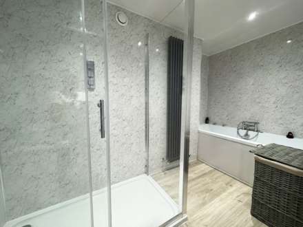 Rishworth Rise, Shaw, Image 12