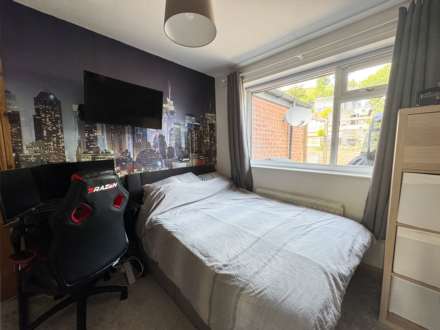 Rishworth Rise, Shaw, Image 15