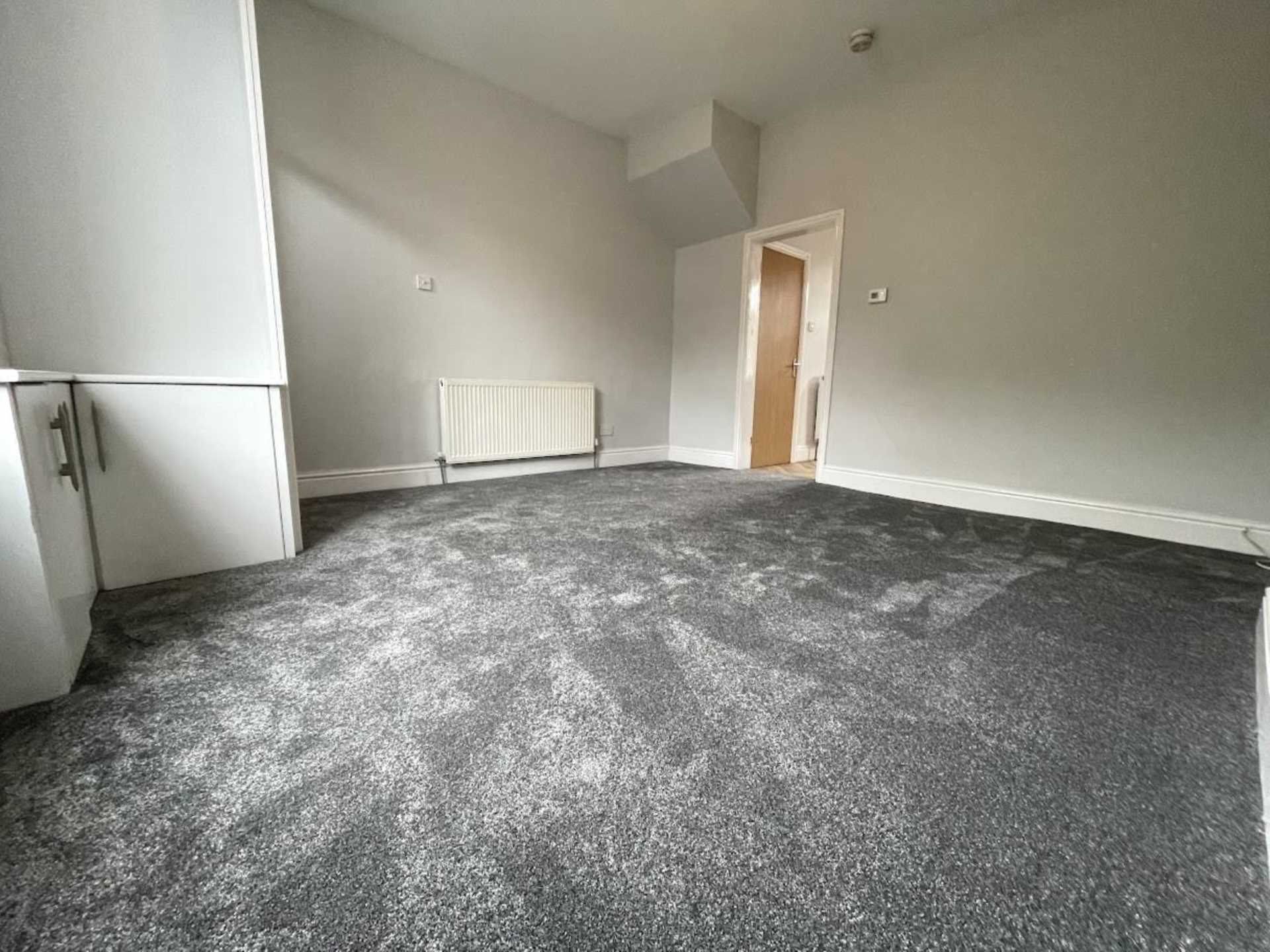 High Barn Street, Royton, Image 4