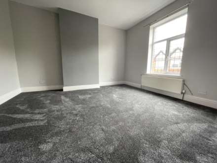 High Barn Street, Royton, Image 7