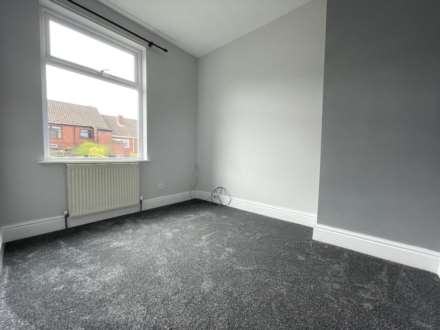 High Barn Street, Royton, Image 8