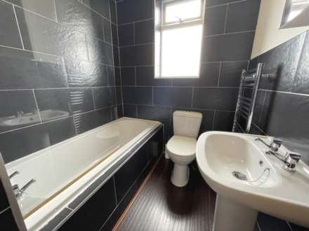 High Barn Street, Royton, Image 9