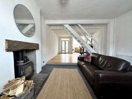 Rochdale Road, Royton, Image 3