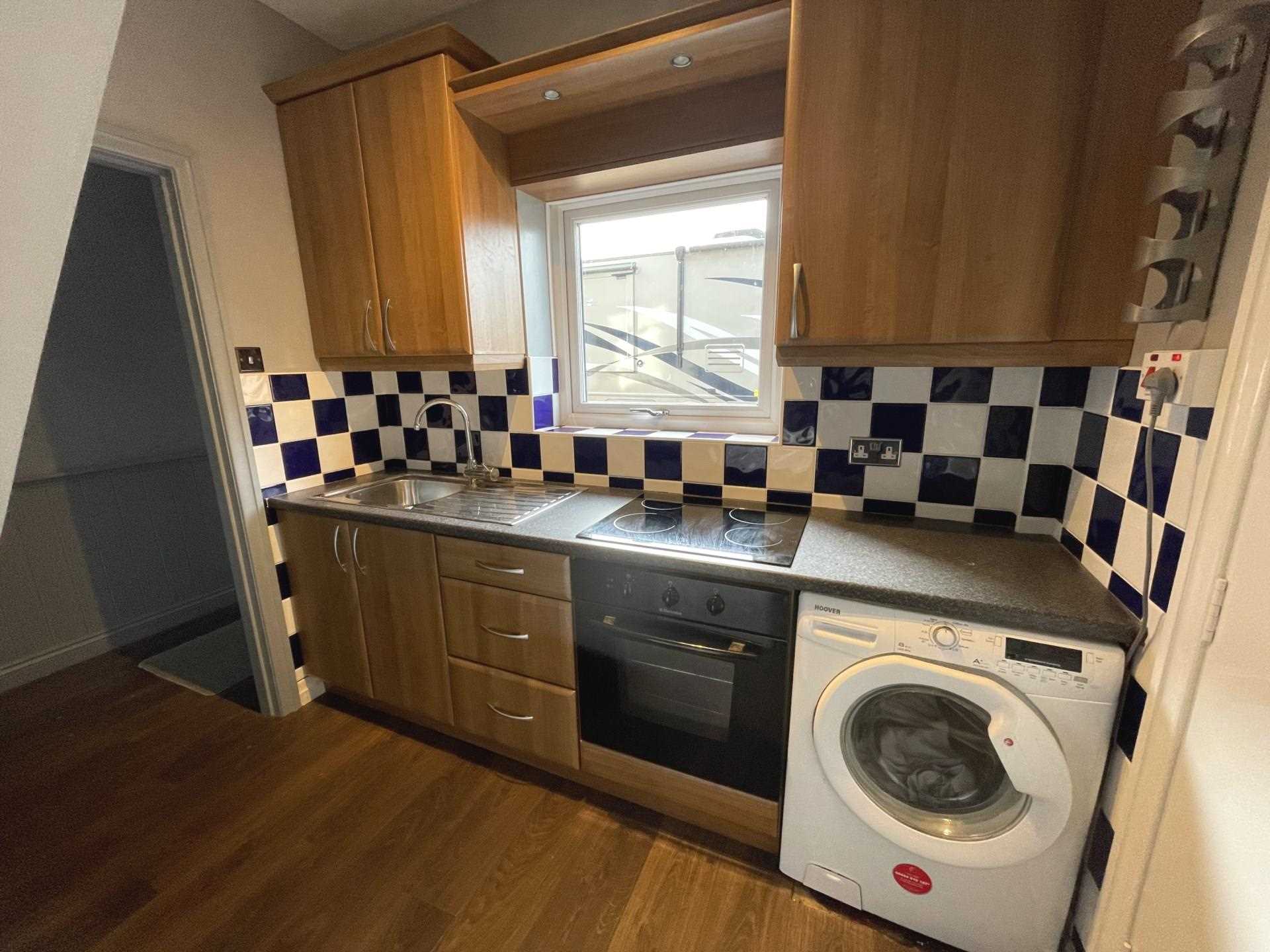 Lees Road, Ashton Under Lyne, Image 10