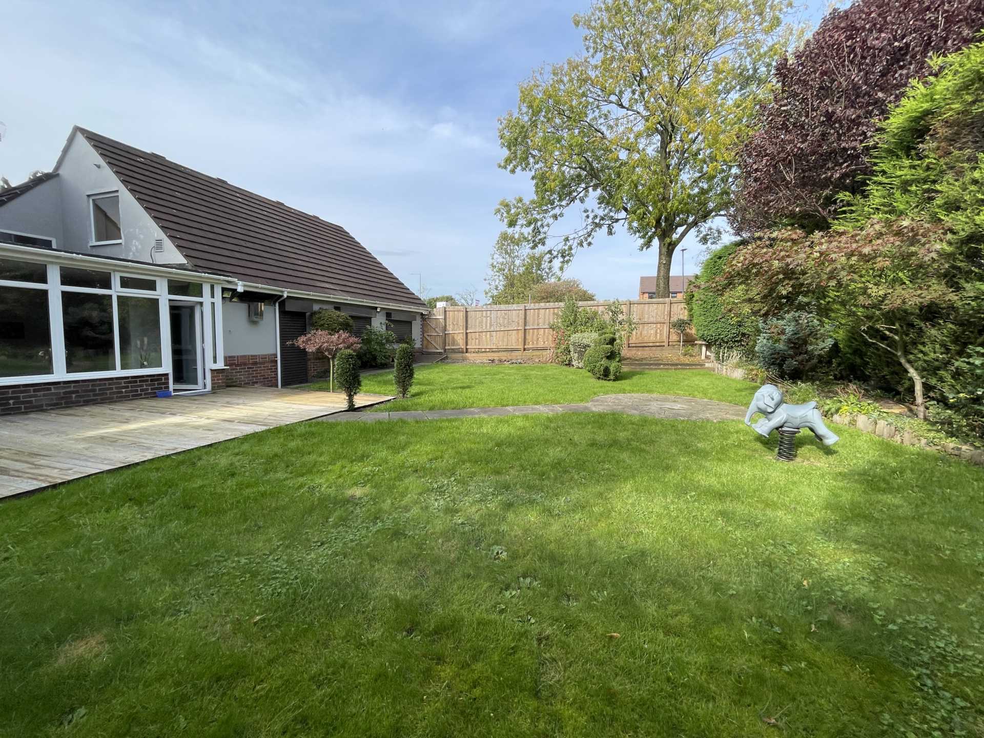 Lees Road, Ashton Under Lyne, Image 32