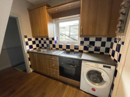 Lees Road, Ashton Under Lyne, Image 10