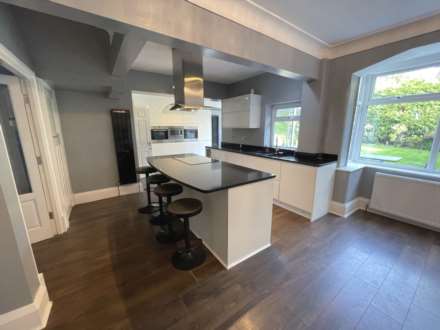 Lees Road, Ashton Under Lyne, Image 5