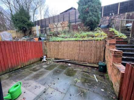 Dogford Road, Royton, Image 14