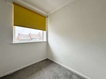 Turf Lane, Royton, Image 10