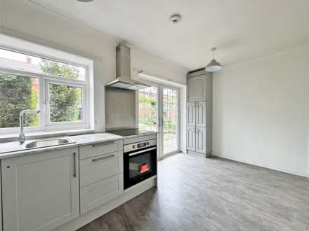 Turf Lane, Royton, Image 4