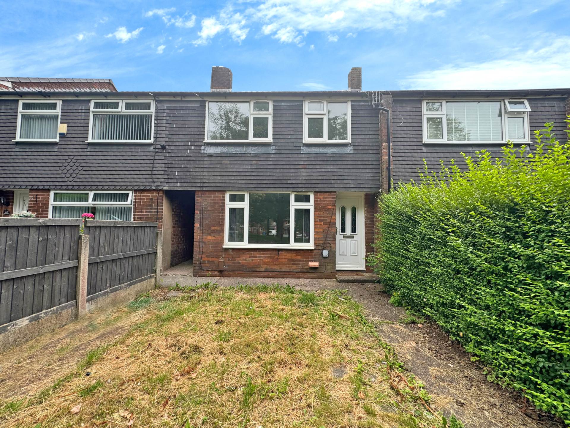Hopkin Avenue, Derker, Image 1